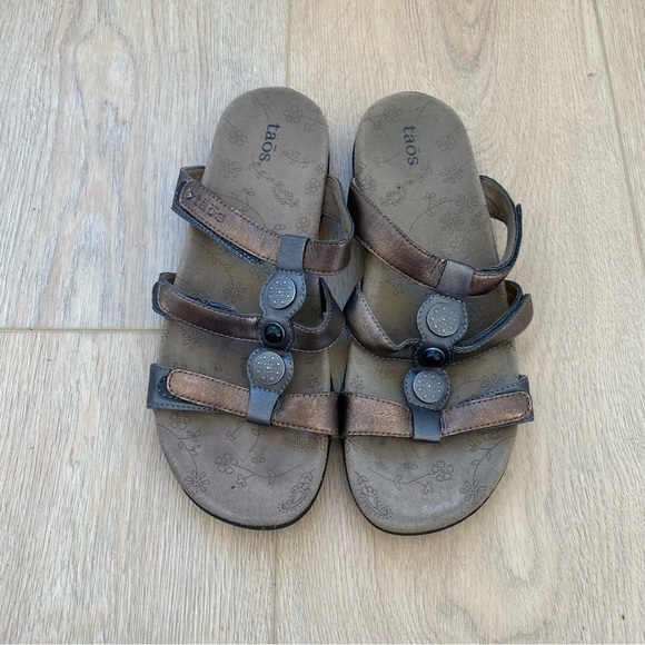 Taos Womens Prize Metallic Bronze Leather Slides Sandals Size 10 - Picture 1 of 5